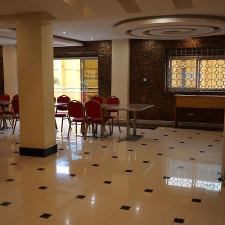 Royal Park Hotel Jinja Buitenkant foto