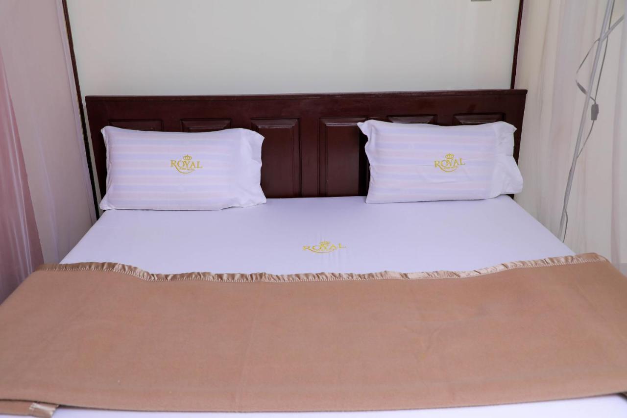 Royal Park Hotel Jinja Buitenkant foto